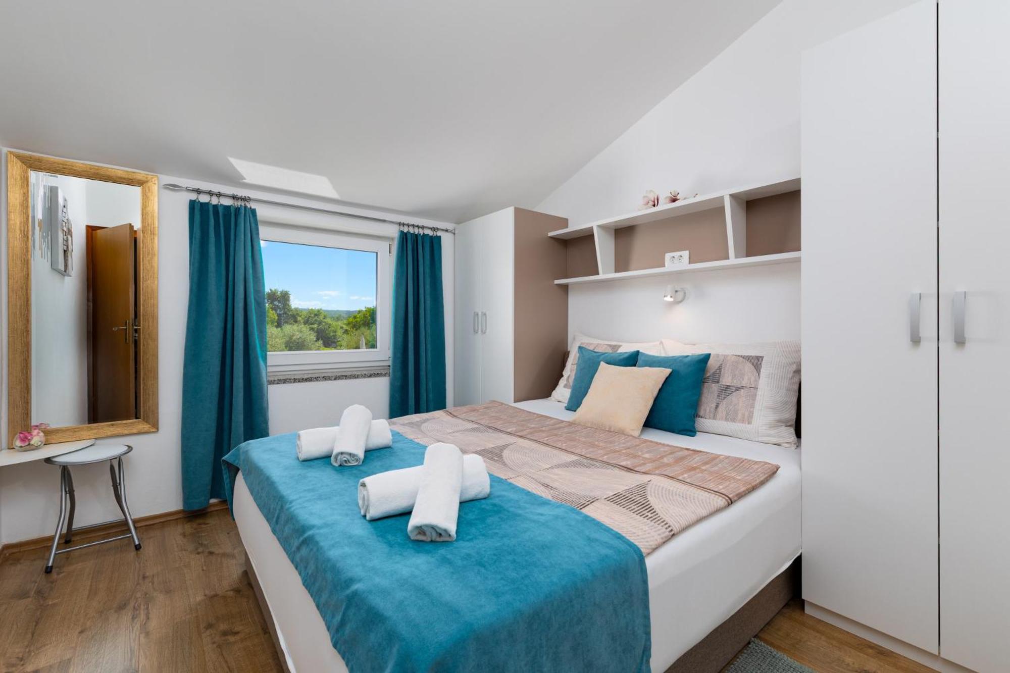 Apartman Luni Sa Bazenom - Malinska, Sveti Anton Экстерьер фото